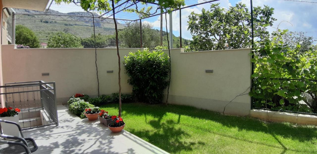 Apartment Sunce Podstrana Bagian luar foto
