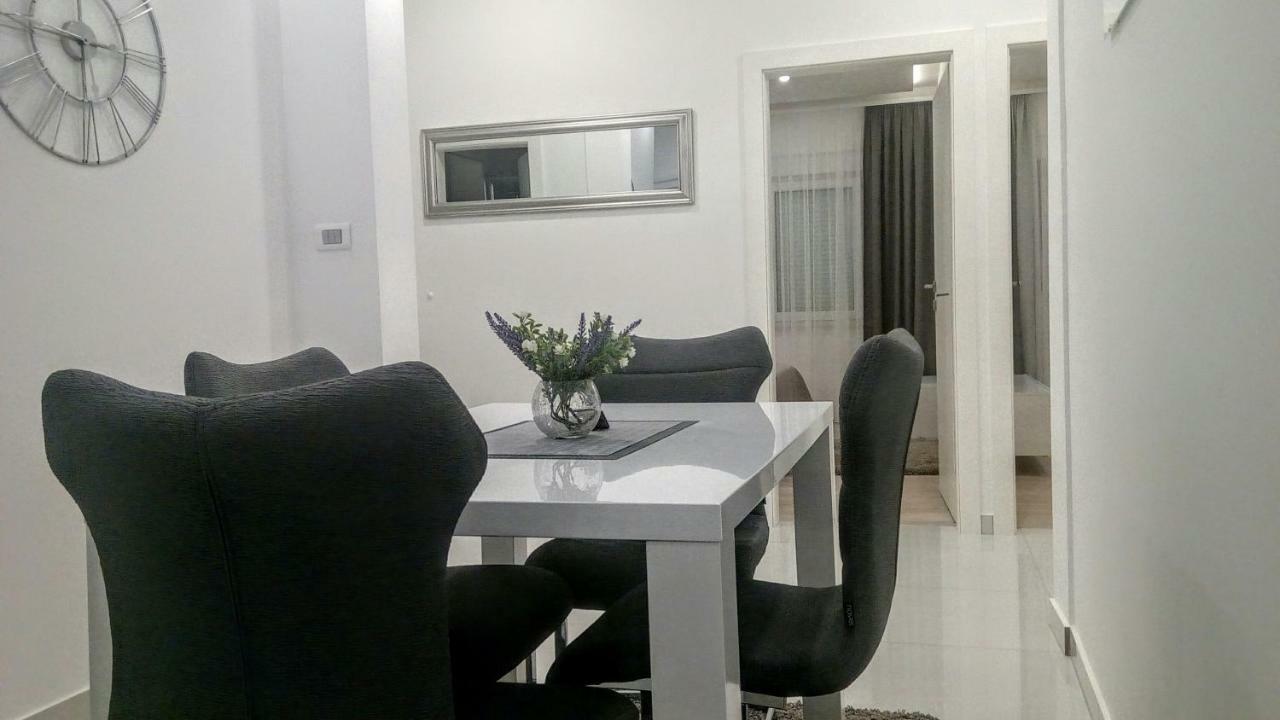 Apartment Sunce Podstrana Bagian luar foto