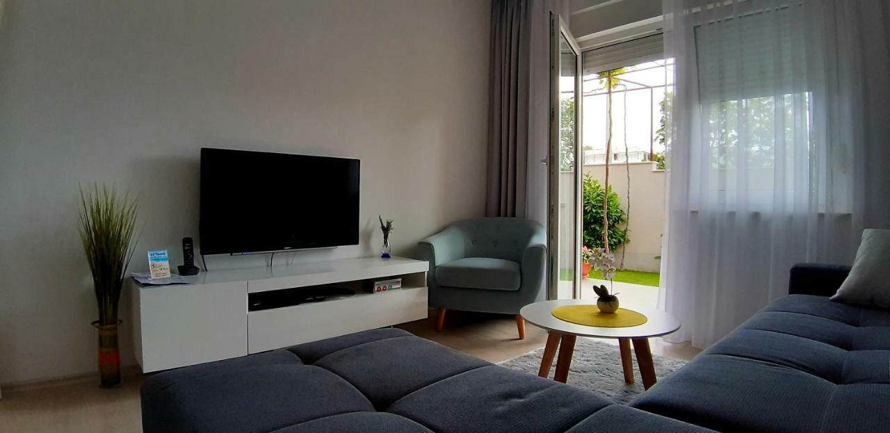 Apartment Sunce Podstrana Bagian luar foto